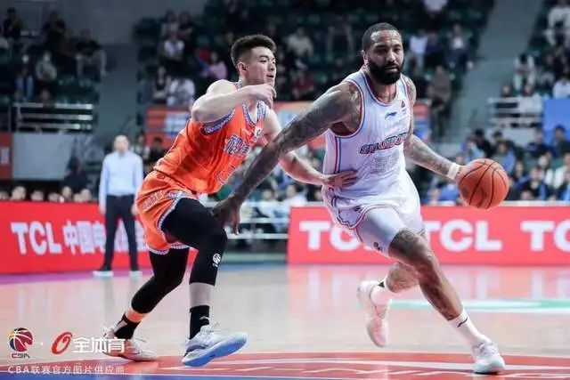 包含转折点山东男篮战术微调;全明星赛加时末段攻防权衡;更衣室稳定;轮换策略成焦点的词条 包含转折点山东男篮战术微调;全明星赛加时末段攻防权衡;更衣室稳定;轮换策略成焦点的词条