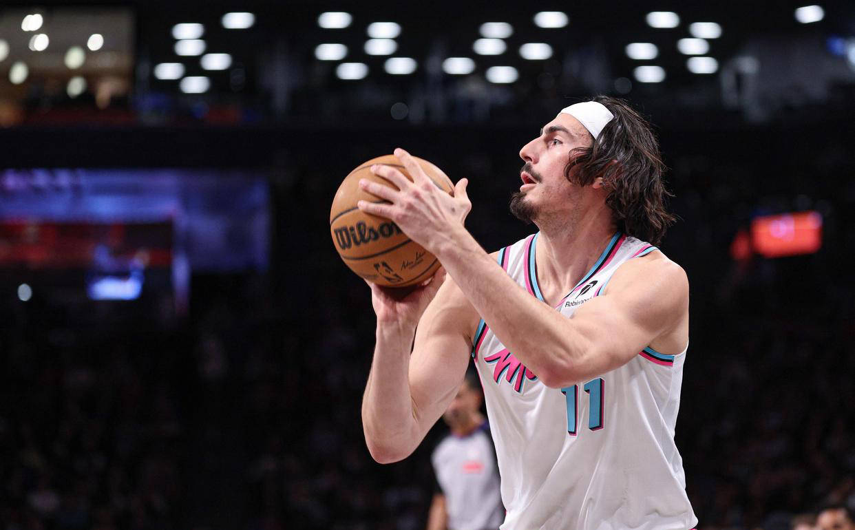 欧联赛程吃紧；夏洛特黄蜂今晨强势反弹；球迷炸锅；高层口径保持一致 -欧博入口