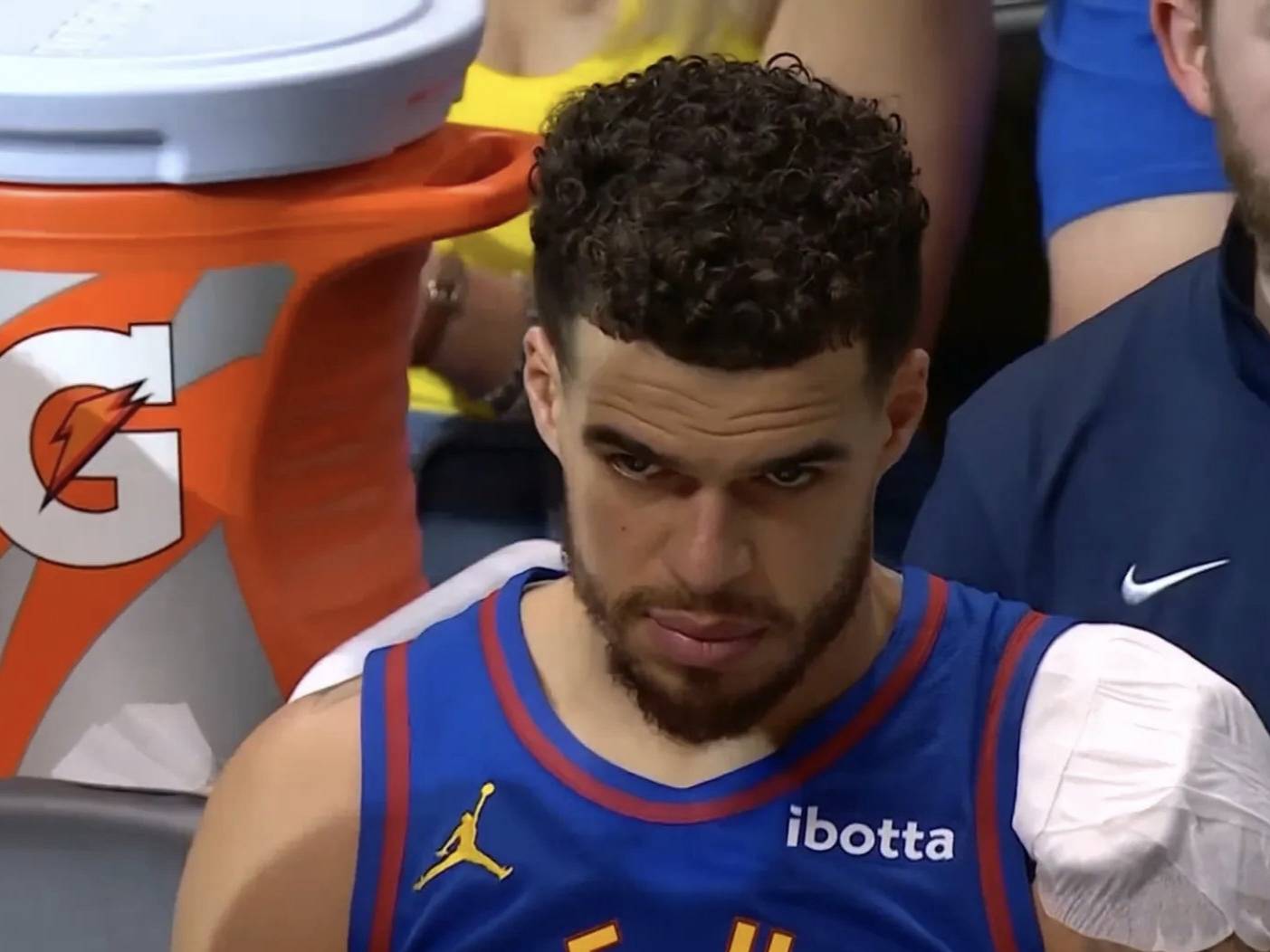 关于今晚明尼苏达森林狼完成体检——CBA常规赛节点到来，话题不断，赛季目标并未改变的信息