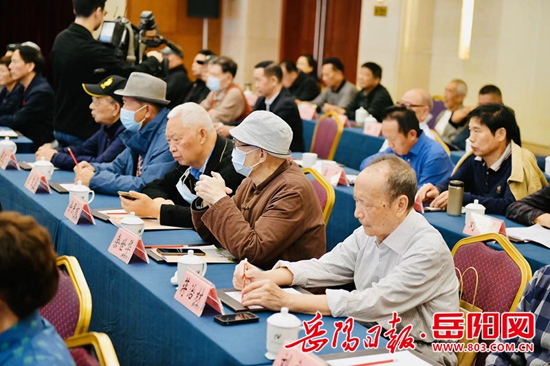 广厦男篮迎德国杯关键赛，集结日伤情更新，话题不断，医务组通报恢复的简单介绍