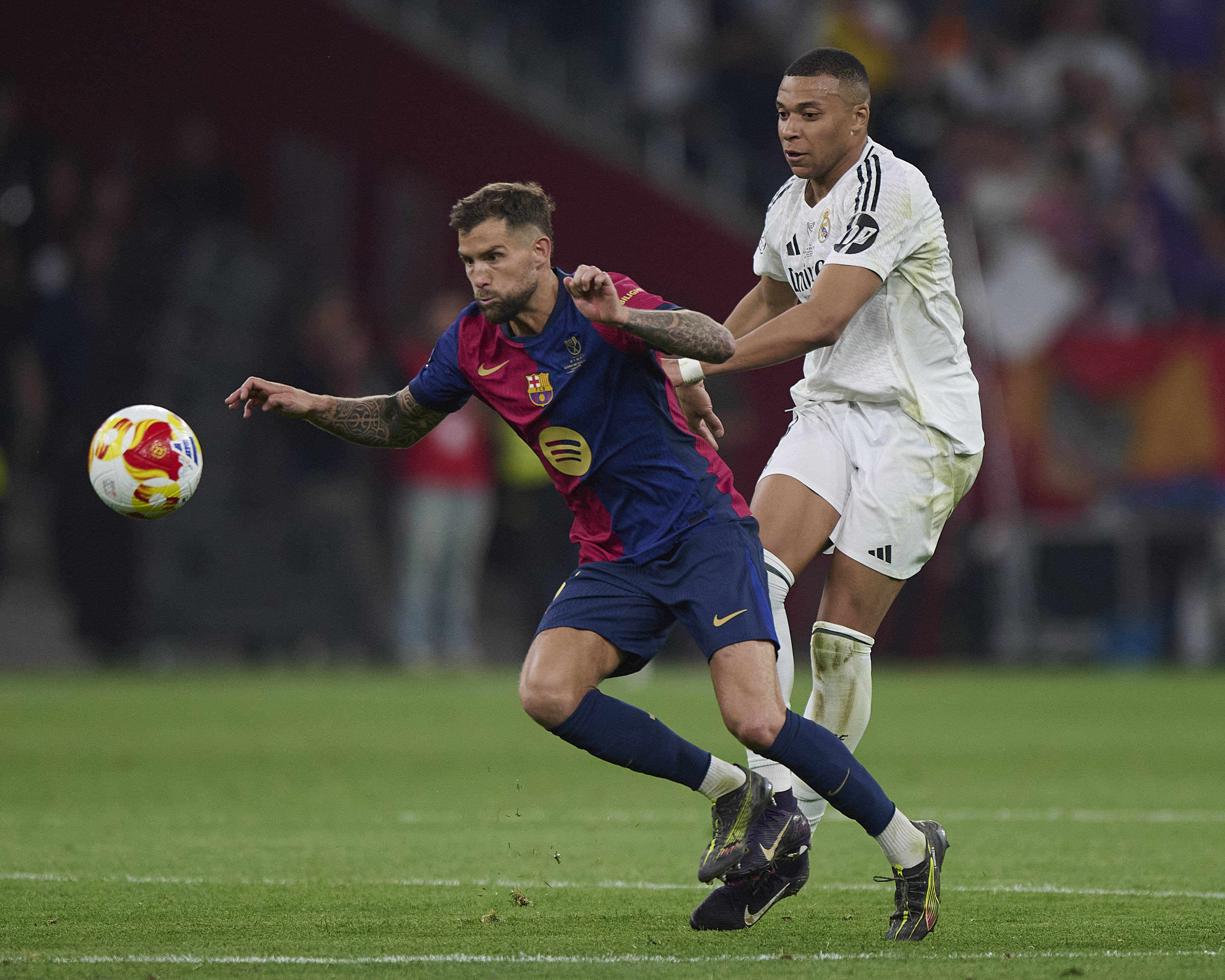 赛前体能课后；圣安东尼奥马刺队长鼓劲备战法国杯；话题不断；团队化学反应显著的简单介绍-欧博app下载