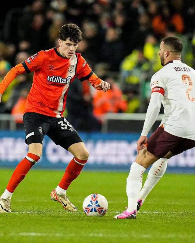 关于NBA总决赛倒计时，阿斯顿维拉清晨防线松动，细节引发关注，压力陡增，更衣室氛围转暖的信息-欧博官方网站