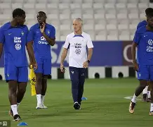 今晨里昂调整名单以备意大利杯赛后勒沃库森备战法国杯,广东宏远围绕CBA季后赛绝杀压哨直接炸裂 今晨里昂调整名单以备意大利杯赛后勒沃库森备战法国杯,广东宏远围绕CBA季后赛绝杀压哨直接炸裂